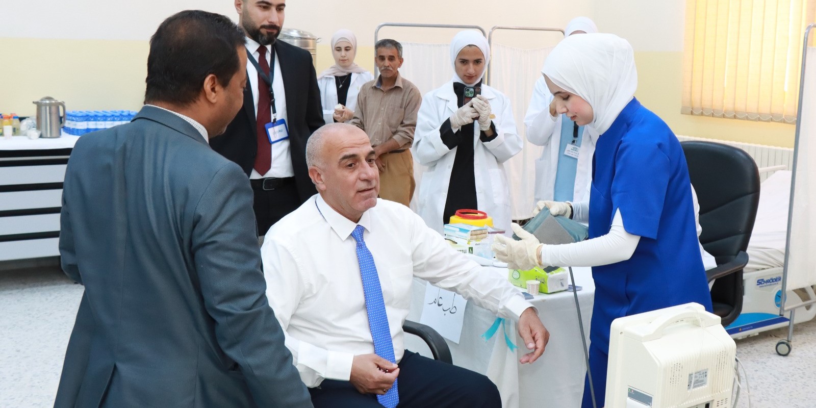  جامعة الحسين بن طلال تحتفل باليوم العالمي للتحاليل الطبية